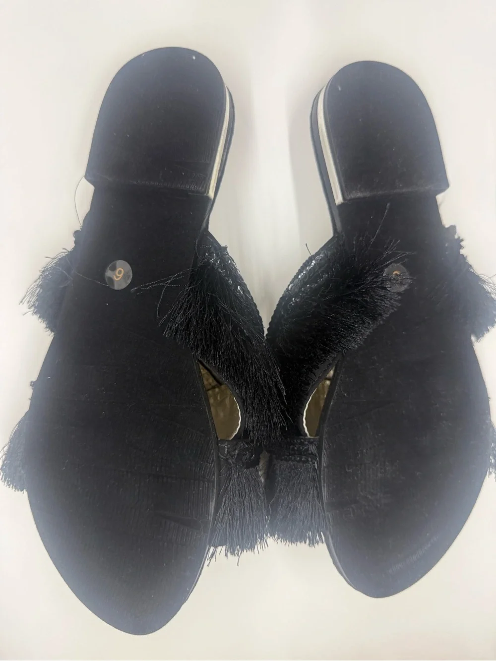 Joyfolie Danielle black fringe slide Sandle Youth size 6